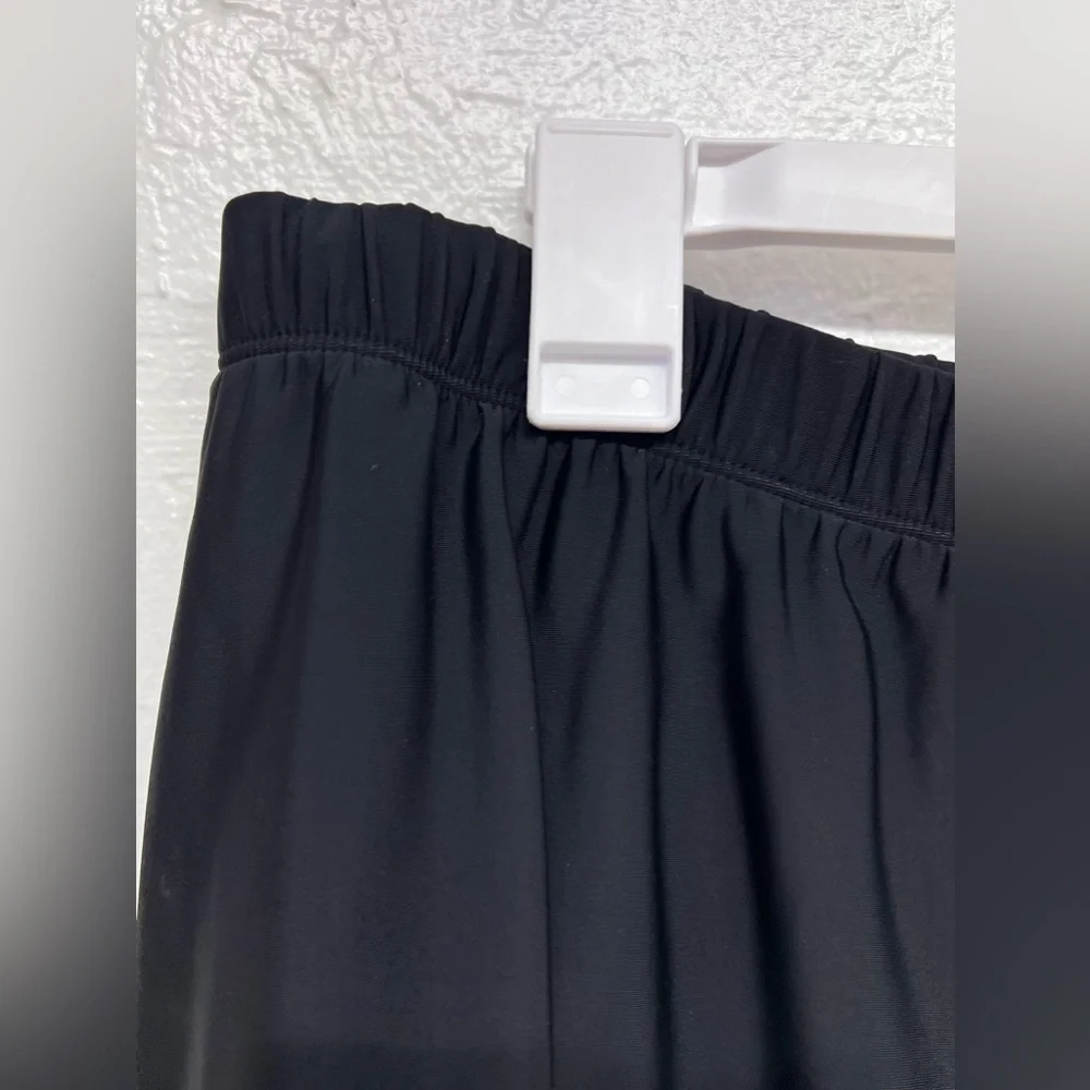 WOMEN’S Ruffle Swim Short
